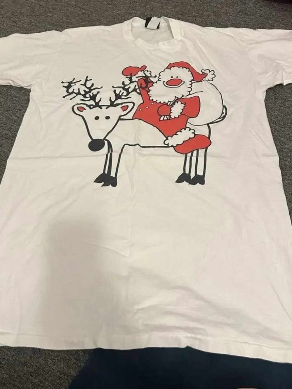 Doze Clothes vintage 1990s Christmas graphic t-shirt Reindeer Santa Size OSFA